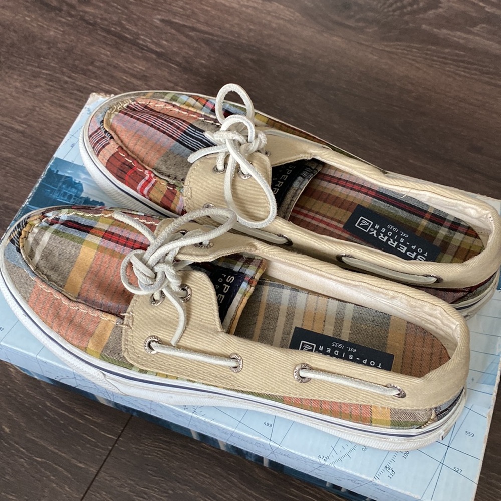 Sperry Shoes - Picture 4 of 4